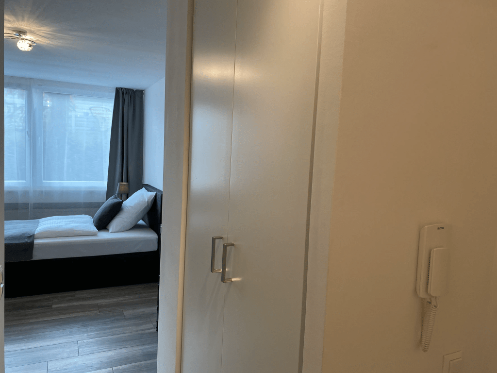 Miete 1 Zimmer Wohnung Köln | Ganze Wohnung | Köln | Gemütliches Studio Apartment im beliebten Studentenviertel, Nähe Barbarossaplatz | Hominext