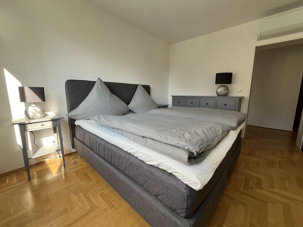 Rent 2 rooms apartment Köln | Entire place | Köln | Lichtdurchflutete und frisch renovierte 3-Zimmer-Wohnung im Kölner Süden mit perfekter Anbindung | Hominext