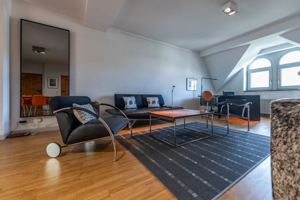 Miete 2 Zimmer Wohnung Essen | Ganze Wohnung | Essen | serviced, 85qm, excellent ausgestattet, ruhig und verkehrsgünstig, Dachterrasse | Hominext