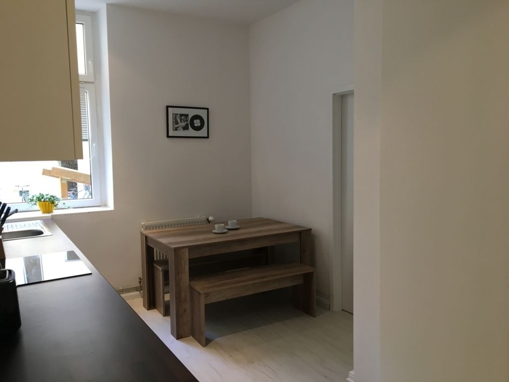 Rent 2 rooms apartment Berlin | Entire place | Berlin | Ruhiges und charmantes 2-Zimmer-Apartment in zentraler Lage | Hominext