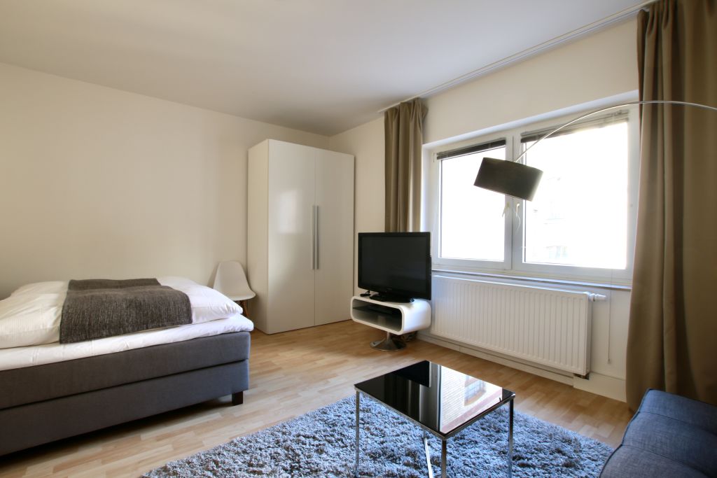 Miete 1 Zimmer Wohnung Köln | Ganze Wohnung | Köln | Hübsches Apartment mit Balkon am Rathenauplatz | Hominext