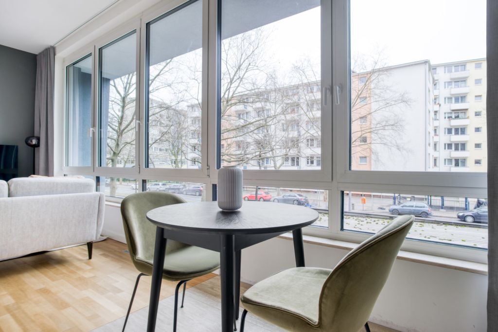 Rent 1 room apartment Berlin | Entire place | Berlin | Wunderschöne Studio Wohnung in Charlottenburg. Fußläufig 50 Meter von der nächsten U-Bahn Station (Spichernstraße) | Hominext