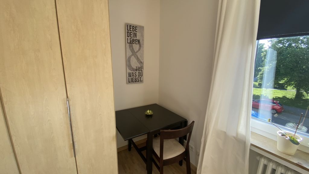 Rent 2 rooms apartment Hemmingen | Entire place | Hemmingen | 3 Zimmer, hochwertig modernisiert. Messe- und Citynah | Hominext