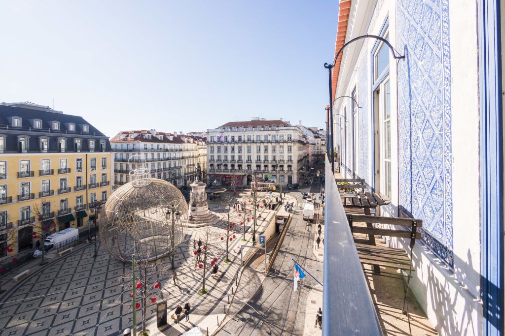 Largo de Camões