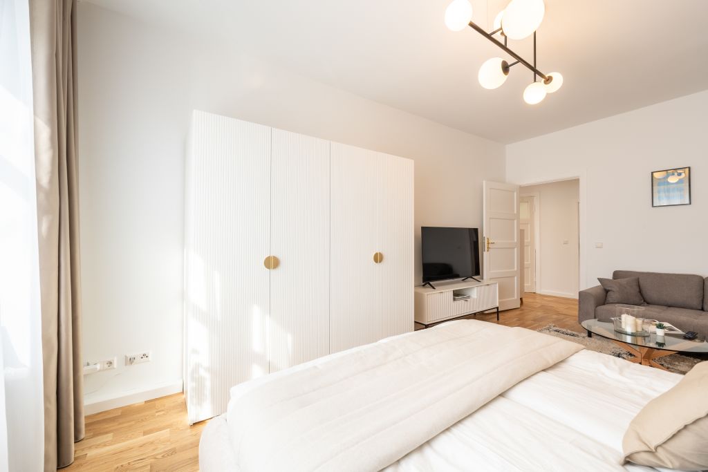 Miete 2 Zimmer Wohnung Berlin | Ganze Wohnung | Berlin | Renoviertes, zeitgenössisches 3-Zimmer-Apartment mit Balkon in Neukölln | Hominext