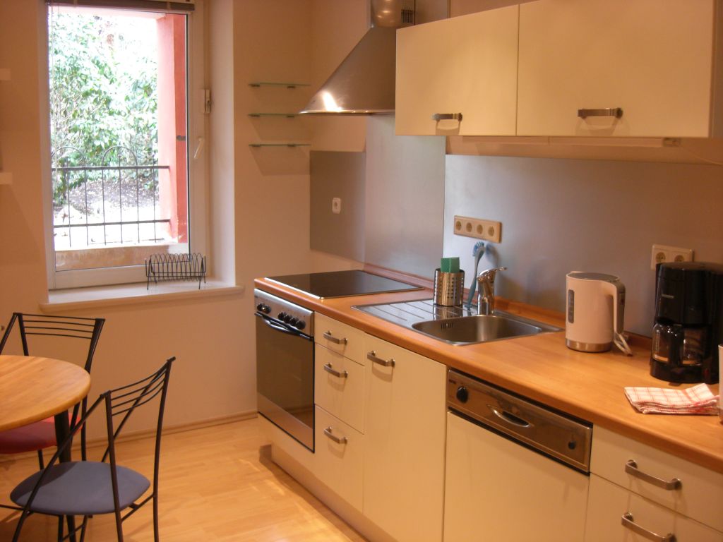 Miete 1 Zimmer Wohnung Bonn | Ganze Wohnung | Bonn | Ruhiges Apartment mit Garten-Terrasse | Hominext