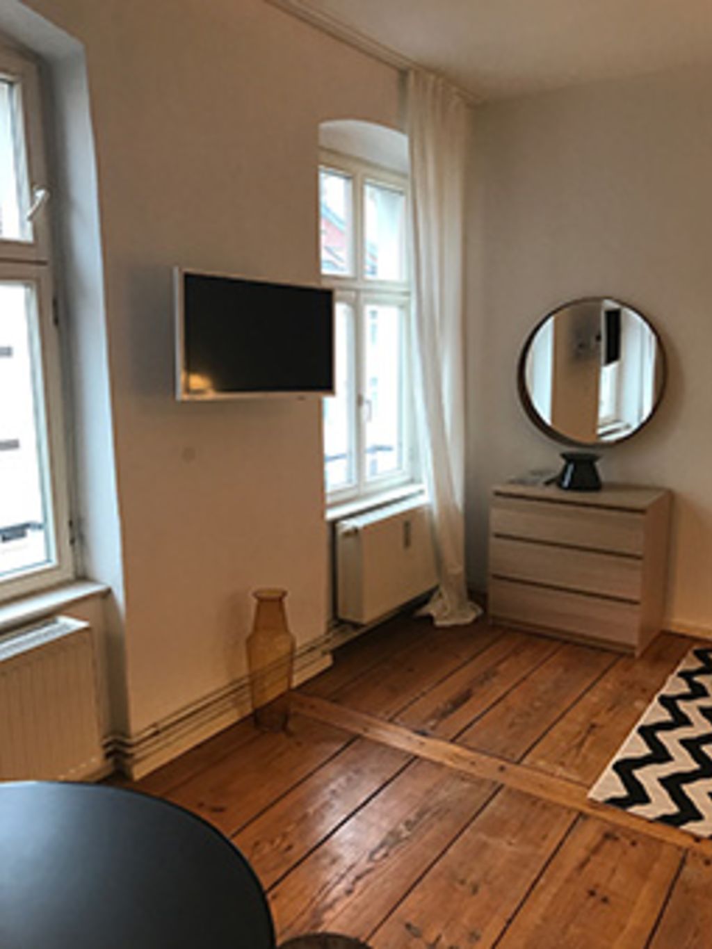 Rent 1 room apartment Berlin | Entire place | Berlin | Großes und helles Studio | Hominext