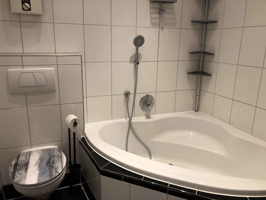 Rent 4 rooms apartment Frankfurt am Main | Studio | Frankfurt am Main | Gemütliches Zimmer in einem Co-Living-Apartment in Frankfurt | Hominext