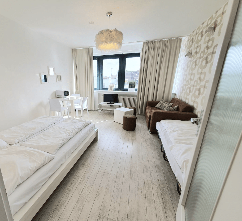 Miete 1 Zimmer Wohnung Köln | Ganze Wohnung | Köln | Tolles Apartement in der Kölner Innenstadt mit Domblick | Hominext