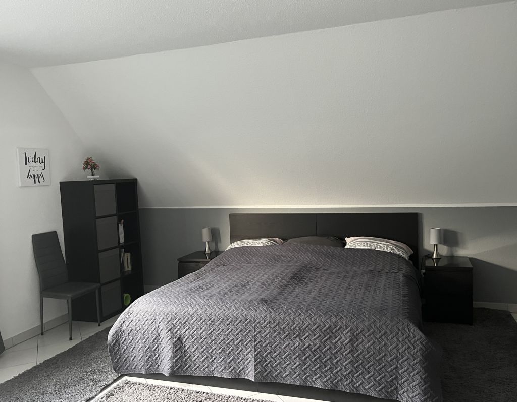 Rent 2 rooms apartment Köln | Entire place | Köln | Geräumige Wohnung im Kölner Westen | Hominext