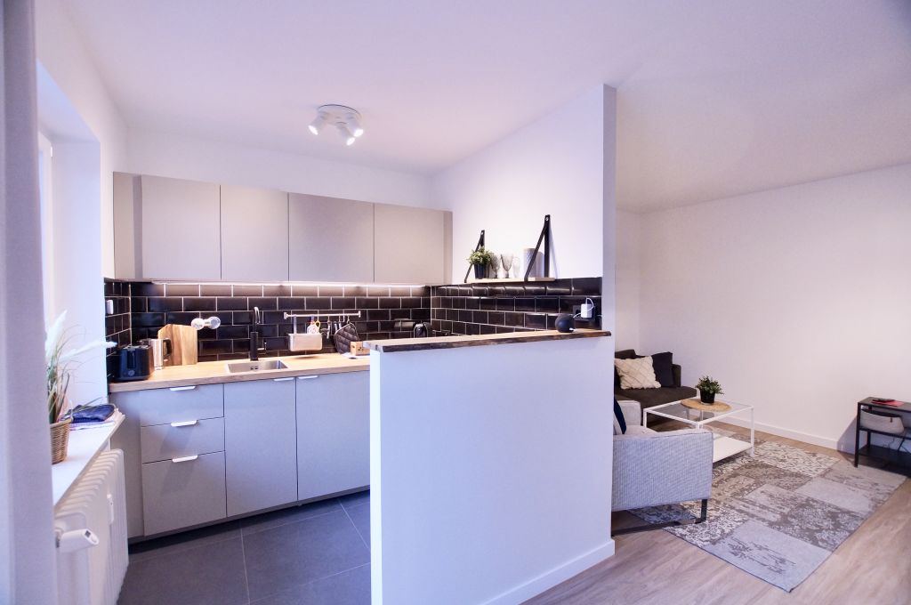 Miete 1 Zimmer Wohnung Kaarst | Ganze Wohnung | Kaarst | Exlusive Wohnung modern, ruhig und zentral mit Balkon und Blick ins Grüne | Hominext