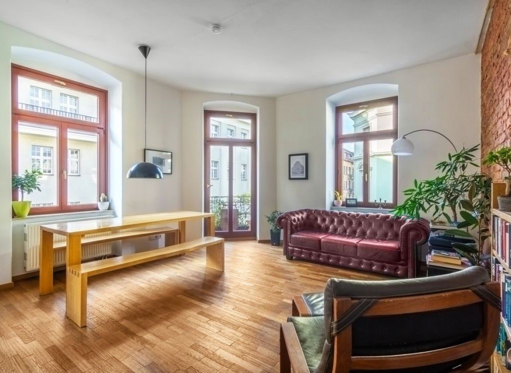 Rent 2 rooms apartment Dresden | Entire place | Dresden | Altbauwohnung mit Balkon im Szenekiez | Hominext