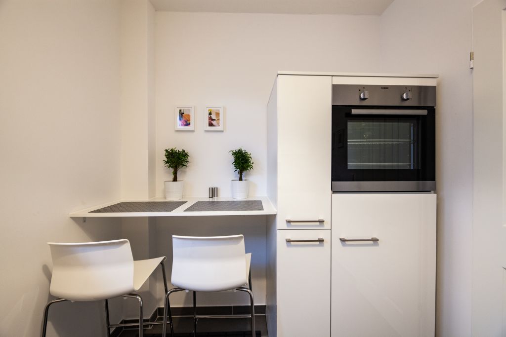 Miete 1 Zimmer Wohnung Köln | Ganze Wohnung | Köln | Hochwertige Wohnung mit Dachterrasse in Köln am Flughafen | Hominext