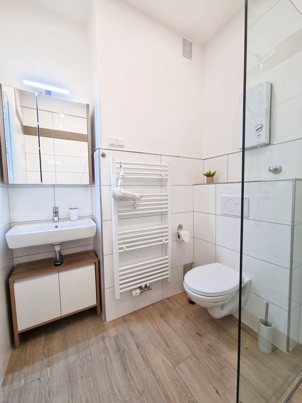 Rent 2 rooms apartment Essen | Entire place | Essen | Boho Home -liebevoll vollausgestatte 3ZKB in Uniklink-Nähe mit Gartennutzung | Hominext