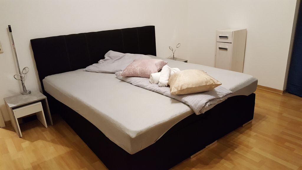 Miete 4 Zimmer Wohnung Wuppertal | Ganze Wohnung | Wuppertal | Apartment am Unteren-Nützenberg | Hominext