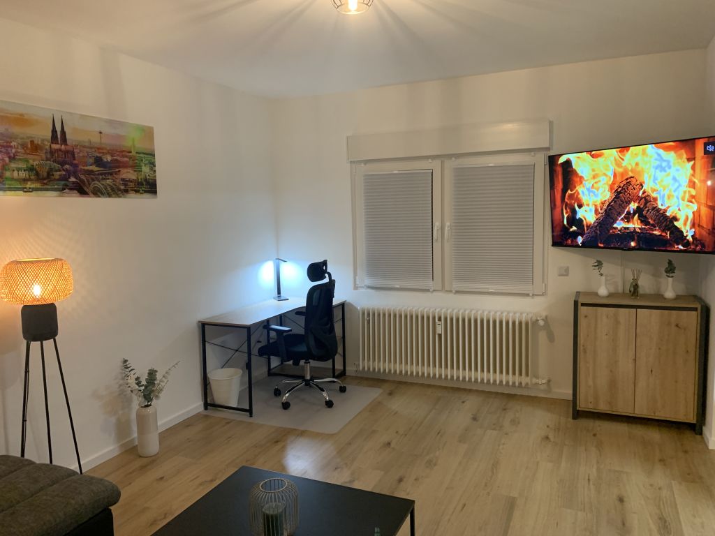 Rent 1 room apartment Frechen | Entire place | Frechen | All-In! Schöne, gemütliche & möblierte 2 Zi Wohnung (Löffelfertig) in zentraler Lage von Frechen (20 Min. von Köln) | Hominext