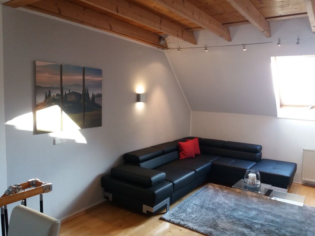 Miete 1 Zimmer Wohnung Leverkusen | Ganze Wohnung | Leverkusen | Helle Maisonettewohnung | Hominext