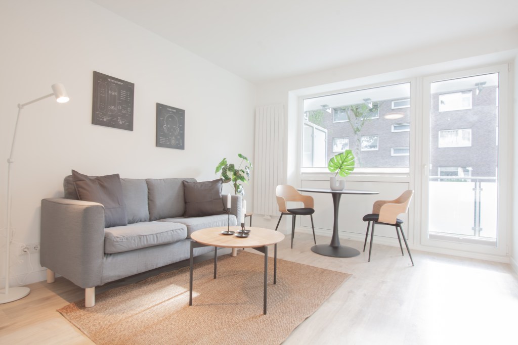 Rent 1 room apartment Düsseldorf | Entire place | Düsseldorf | *****charmante Wohlfühlwohnung mit Sonnenbalkon & Garten - Erstbezug nach Sanierung***** | Hominext