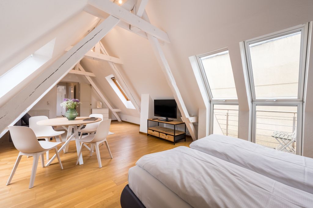 Miete 1 Zimmer Wohnung Berlin | Ganze Wohnung | Berlin | Einzigartiges Apartment mit Balkon in Mitte | Hominext