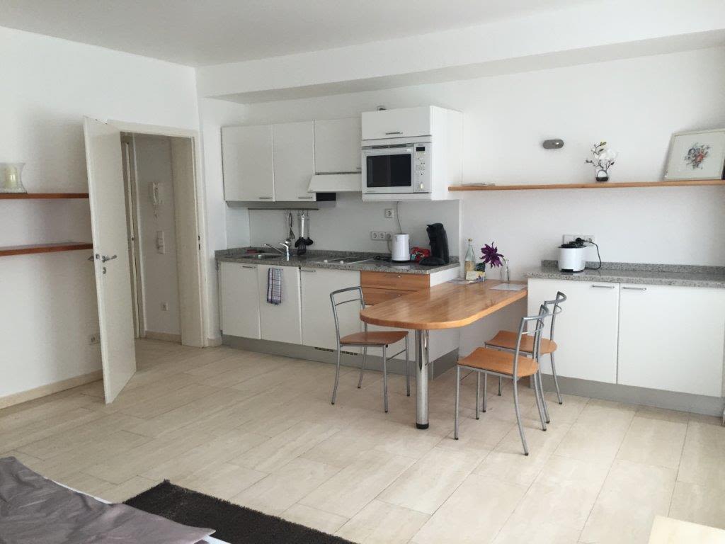 Miete 1 Zimmer Wohnung Düsseldorf | Ganze Wohnung | Düsseldorf | Zentrales gelegenes Appartement in ruhiger Seitenstraße | Hominext