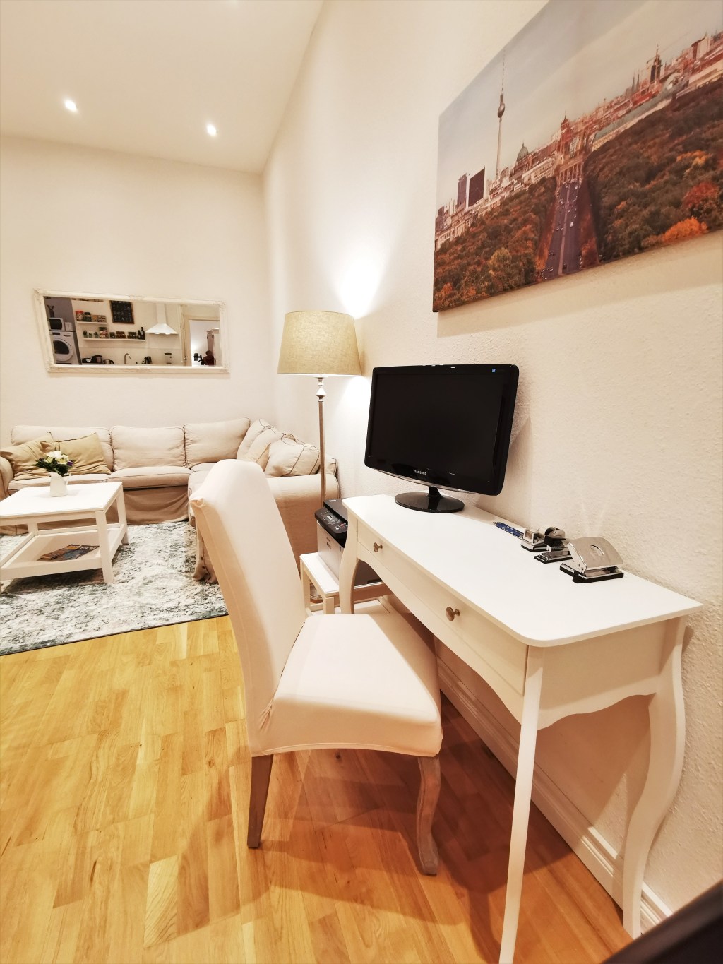 Miete 2 Zimmer Wohnung Berlin | Ganze Wohnung | Berlin | Apartment KHH Schloß Charlottenburg, Boxspringbetten, 2 Schlafzimmer, WLAN, WaMa, Trockner | Hominext