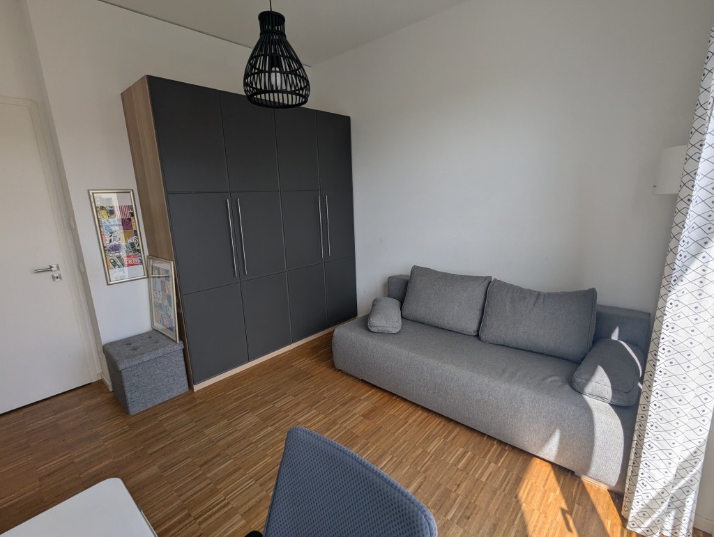 Rent 3 rooms apartment Berlin | Entire place | Berlin | Großzügige möblierte 4-Zimmer-Wohnung im trendigen Friedrichshain-Kreuzberg | Hominext