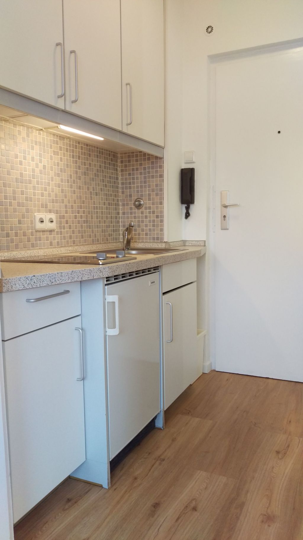 Rent 1 room apartment Stuttgart | Entire place | Stuttgart | Neues und helles 1-Zimmer Businessapartment in Stuttgart-Mitte/ West | Hominext