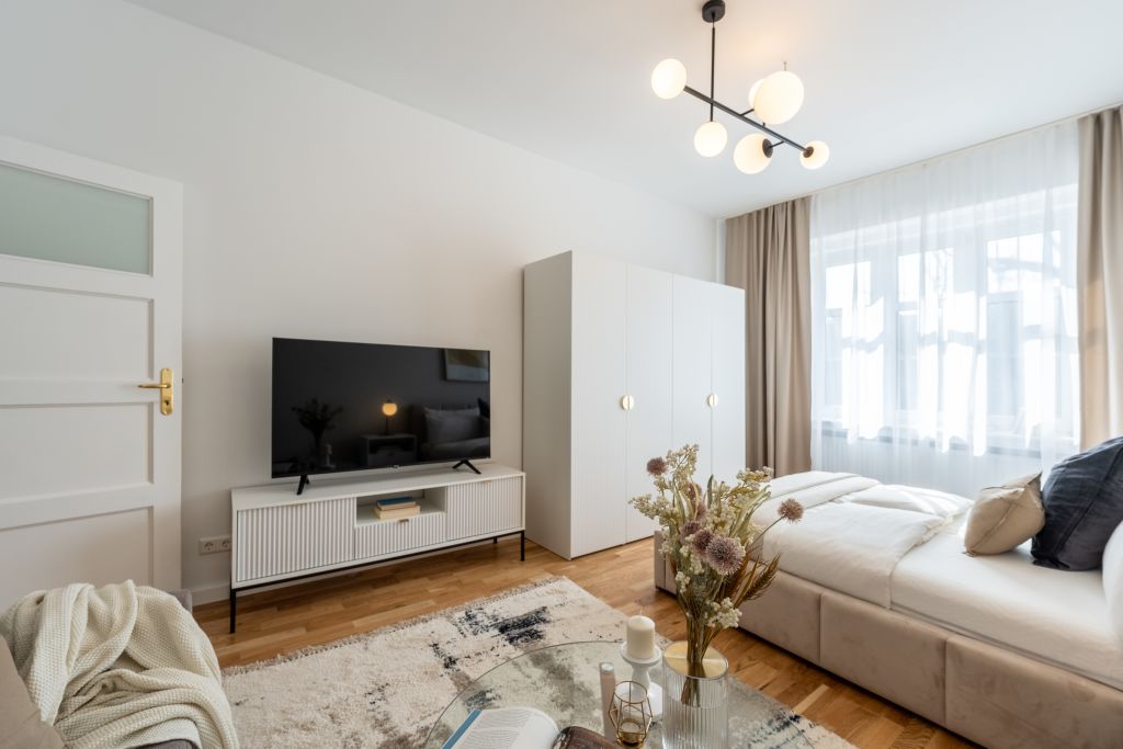 Miete 2 Zimmer Wohnung Berlin | Ganze Wohnung | Berlin | Voll möblierte 3-Zimmer-Wohnung mit Arbeitsbereich | Hominext