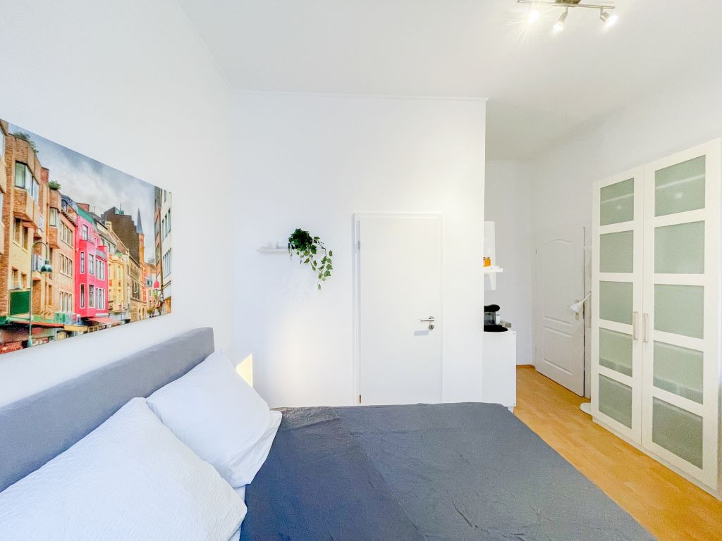 Rent 1 room apartment Aachen | Entire place | Aachen | Studio direkt am Hauptbahnhof Aachen | Hominext