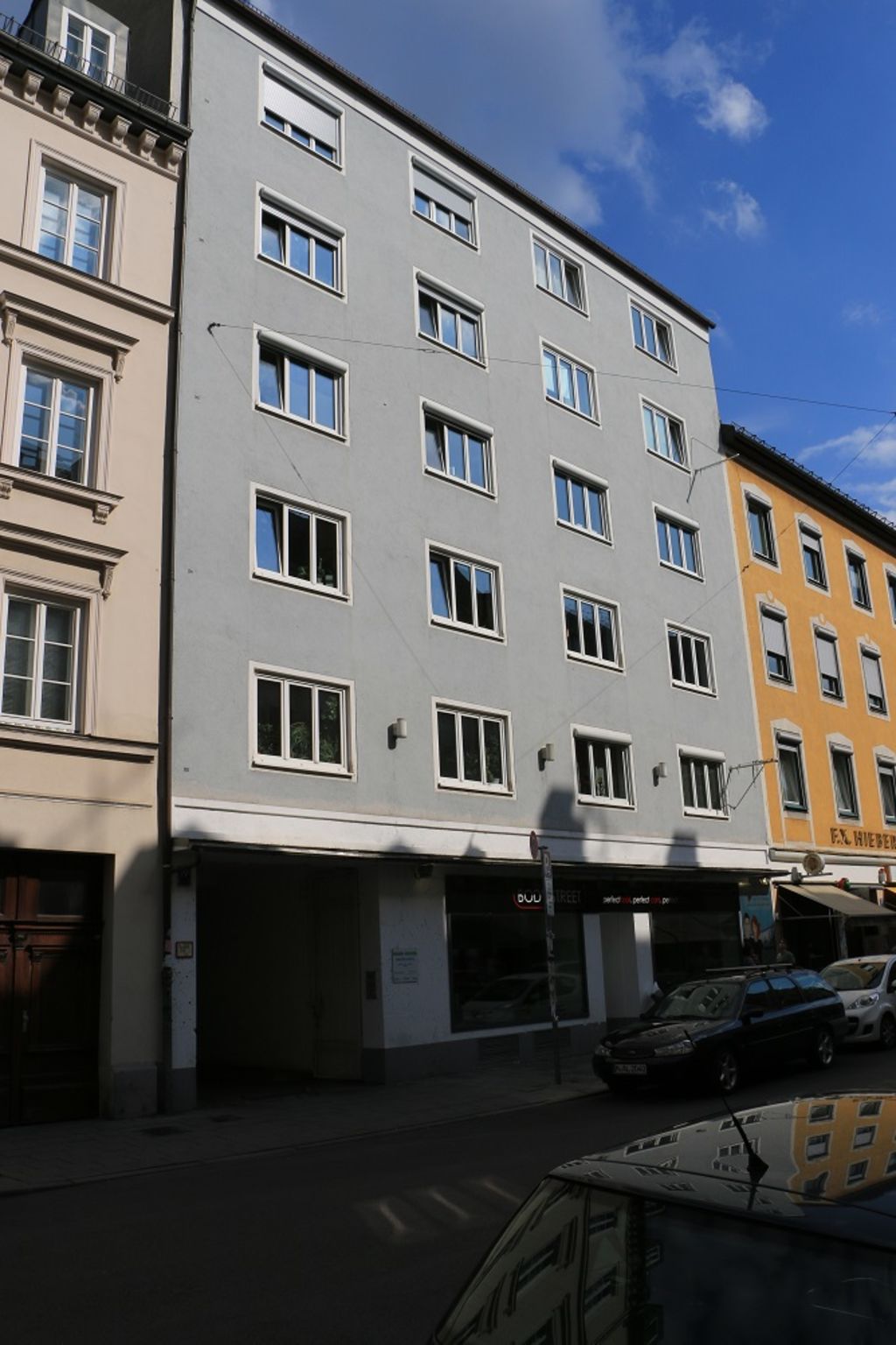 Pestalozzistraße 19