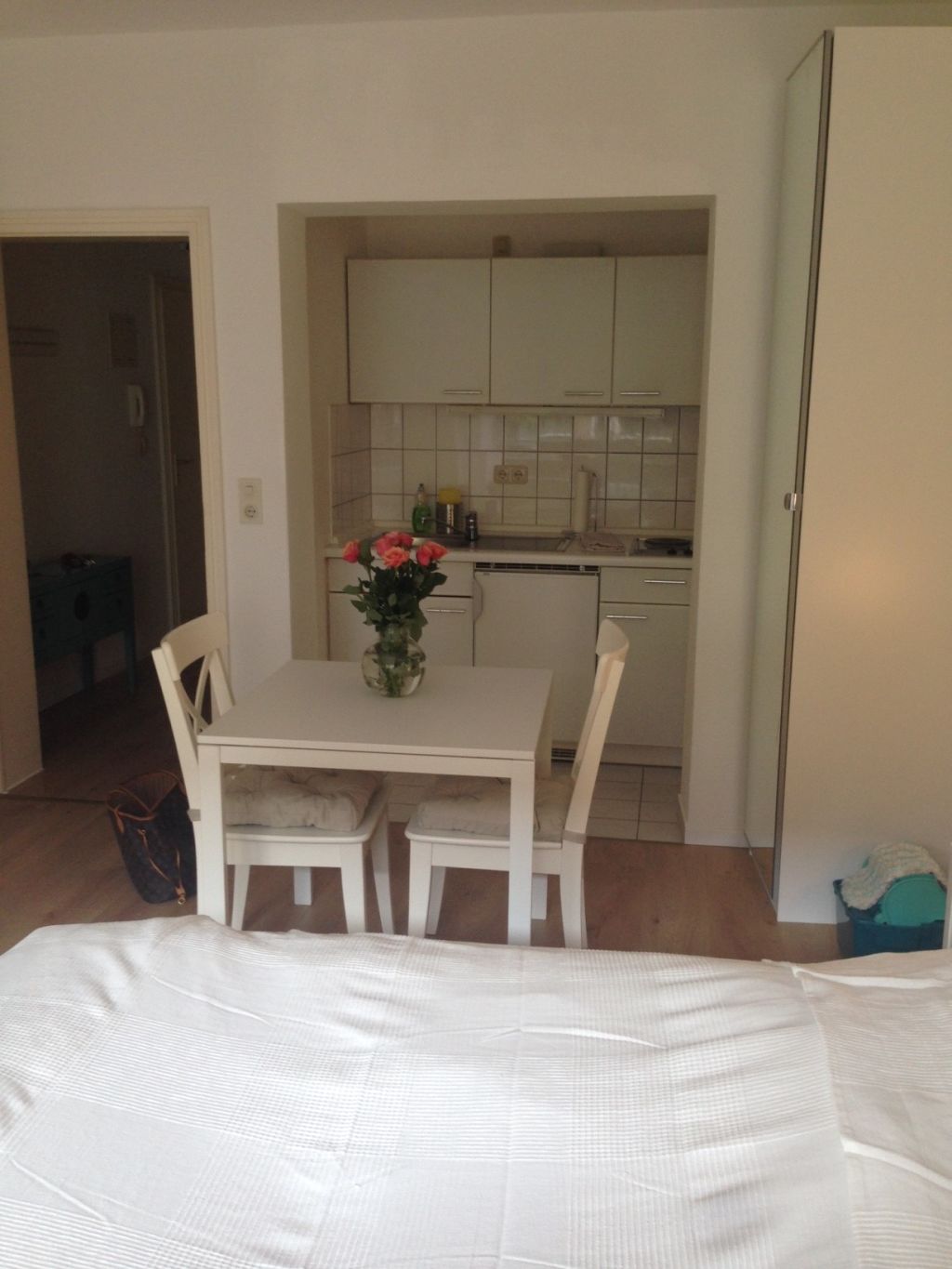 Miete 1 Zimmer Wohnung Bremen | Ganze Wohnung | Bremen | Studio Apartment mit Balkon und Wifi | Hominext