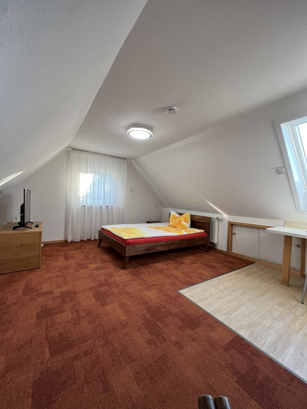 Miete 1 Zimmer Wohnung Friedrichshafen | Ganze Wohnung | Friedrichshafen | Gemütliches und ruhiges Studio-Loft-Apartment | Hominext