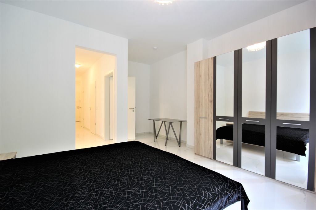 Rent 2 rooms apartment Offenbach am Main | Entire place | Offenbach am Main | 3-Zimmer Luxus-Whg am Park mit Garten | Hominext