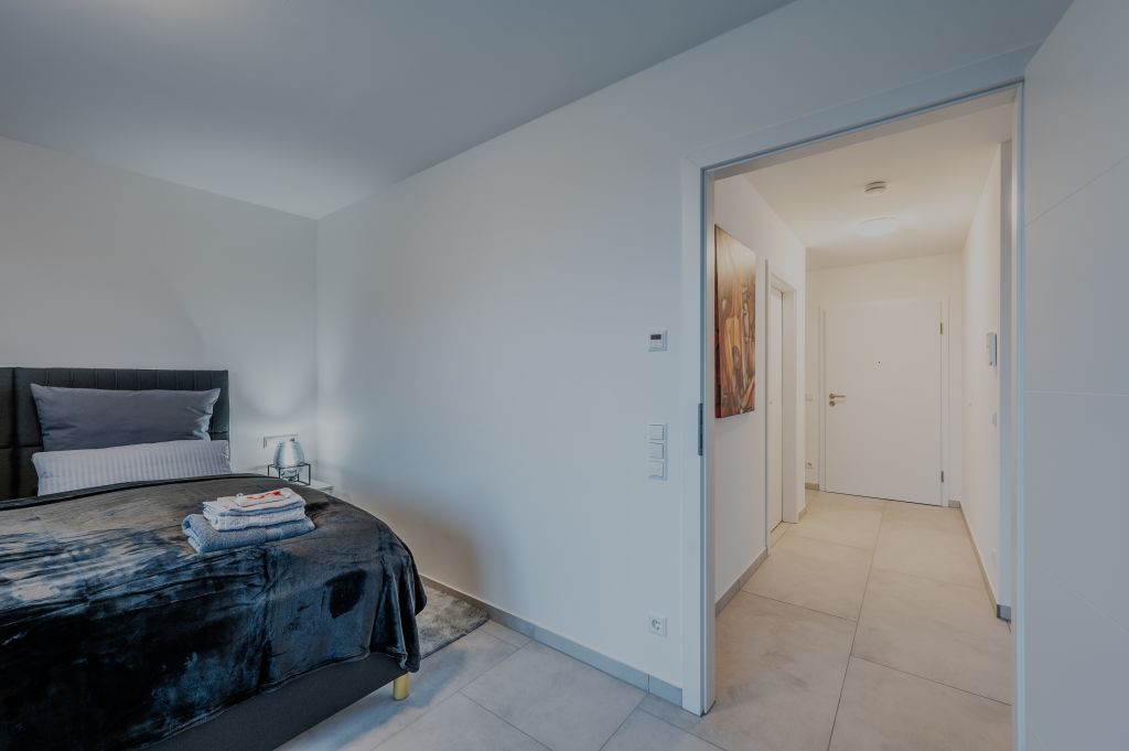 Miete 1 Zimmer Wohnung Böblingen | Ganze Wohnung | Böblingen | Luxus Studio "USM" mitten in Böblingen I Kamin I Terrasse I Parken I Netflix | Hominext