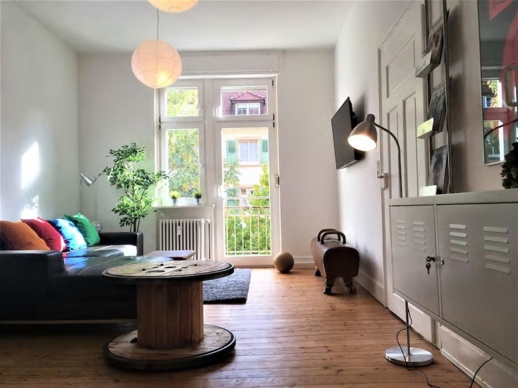 Rent 2 rooms apartment Karlsruhe | Entire place | Karlsruhe | Besonderes Loft - Rechnung mit Mehrwertsteuer | Hominext