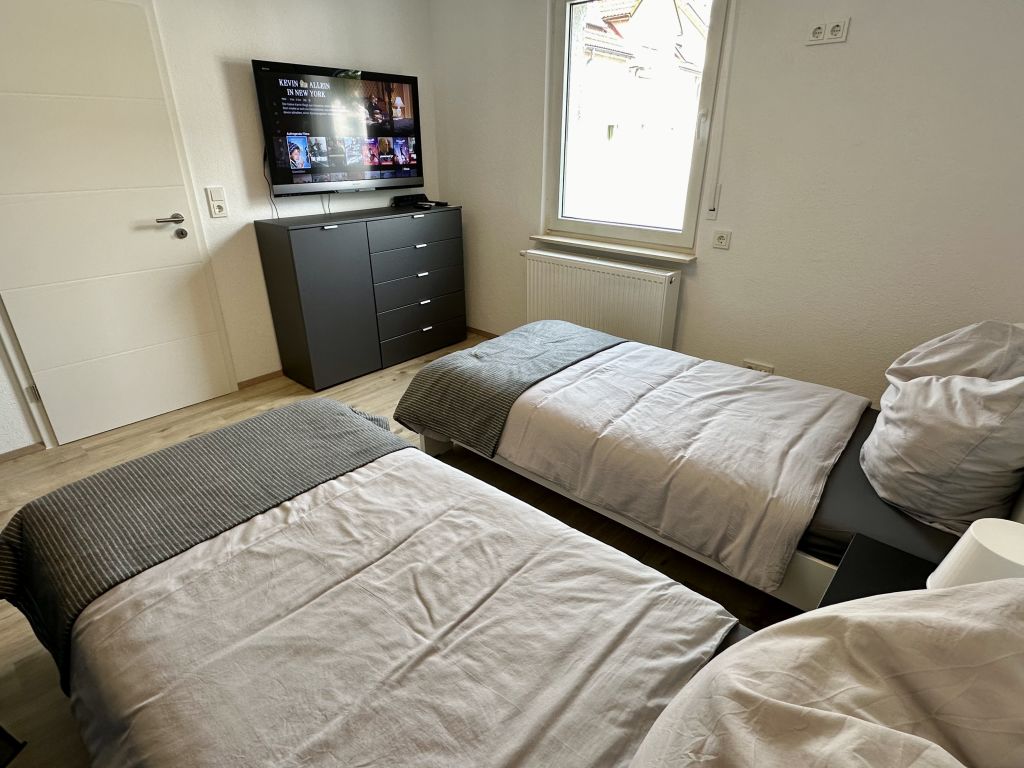 Miete 1 Zimmer Wohnung Biebesheim am Rhein | Ganze Wohnung | Biebesheim am Rhein | Kleines Apartment mit 1 Schlafzimmer und Arbeitsplatz | Hominext