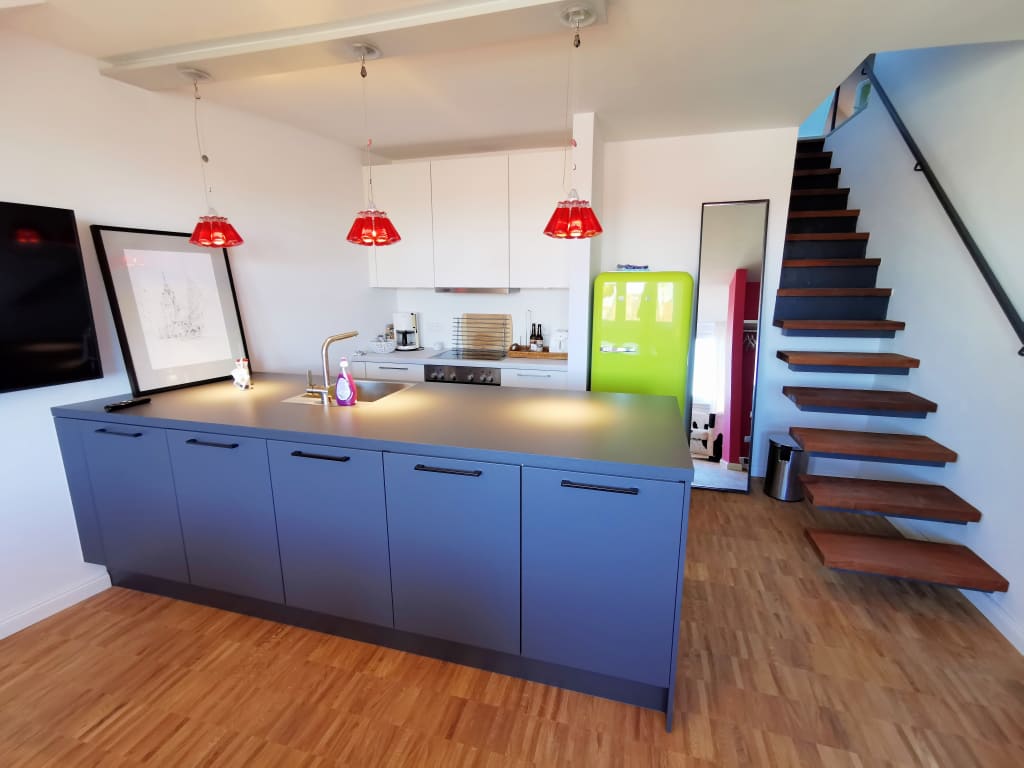 Miete 1 Zimmer Wohnung Hannover | Ganze Wohnung | Hannover | *Neu* Farbenfrohes Apartment mit Blick über die Altstadt Hannovers | Hominext