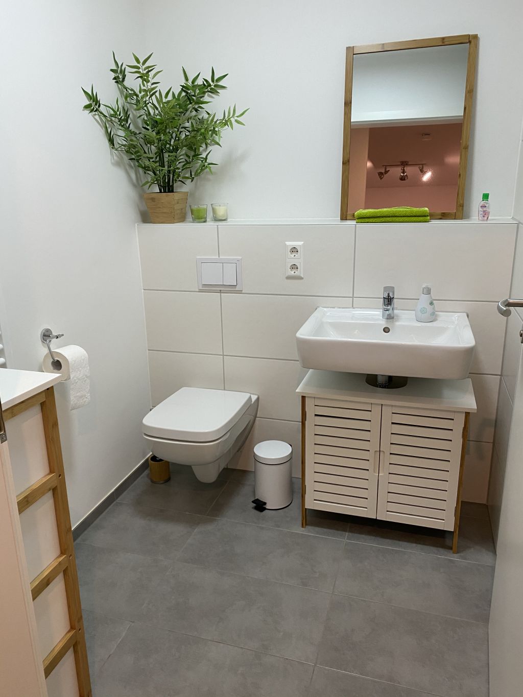 Miete 1 Zimmer Wohnung Bruchsal | Ganze Wohnung | Bruchsal | Exklusive 2 Zimmerwohnung | Hominext