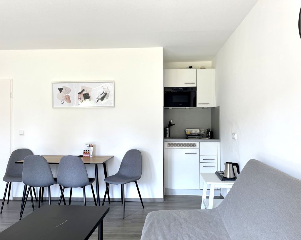 Rent 1 room apartment Bad Rothenfelde | Entire place | Bad Rothenfelde | 3-bettstudios für Monteure | Küche | Hominext