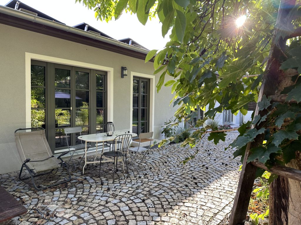 Rent 1 room apartment Nuthetal | Entire place | Nuthetal | Gemütliches Landhaus mit Garten | Hominext