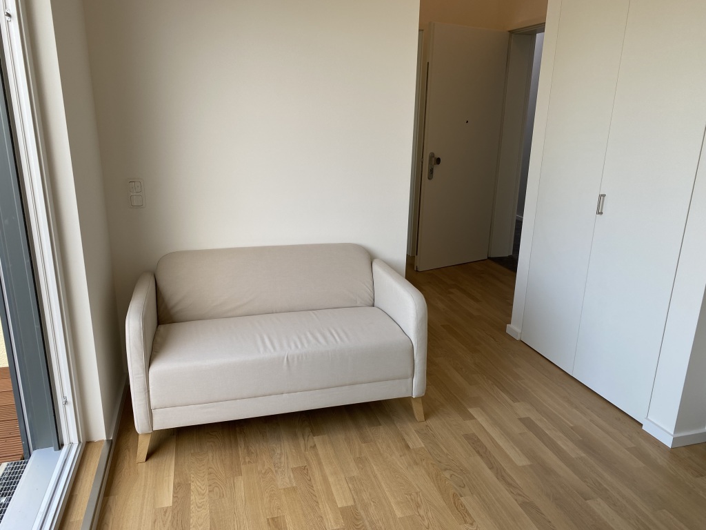 Miete 1 Zimmer Wohnung Berlin | Ganze Wohnung | Berlin | Dachgeschoß Studio im Herzen von Neukölln mit tollem Balkon | Hominext