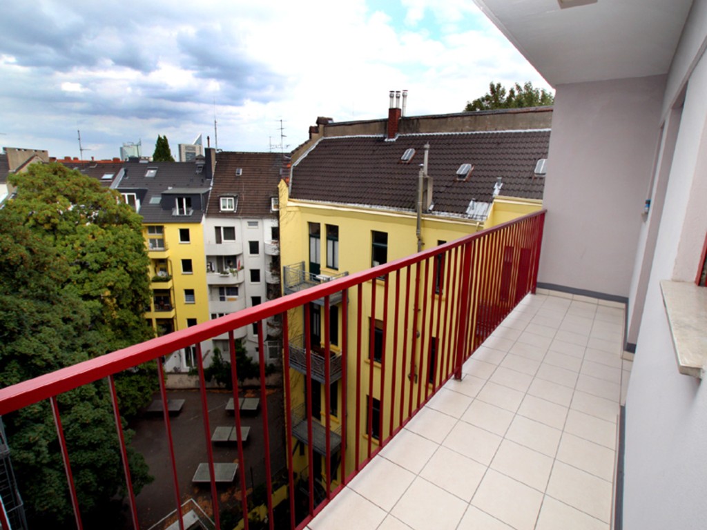 Miete 1 Zimmer Wohnung Düsseldorf | Ganze Wohnung | Düsseldorf | Zentrale Lage nähe Kö und Fürstenplatz, ruhig und sonnig, fußläufig zur Königsallee und Altstadt | Hominext