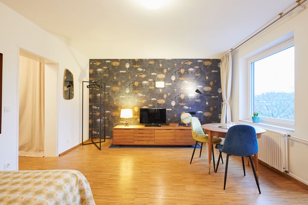 Rent 1 room apartment Düsseldorf | Entire place | Düsseldorf | Charming Explorer Apartment in the centre with optional space in garage | Hominext