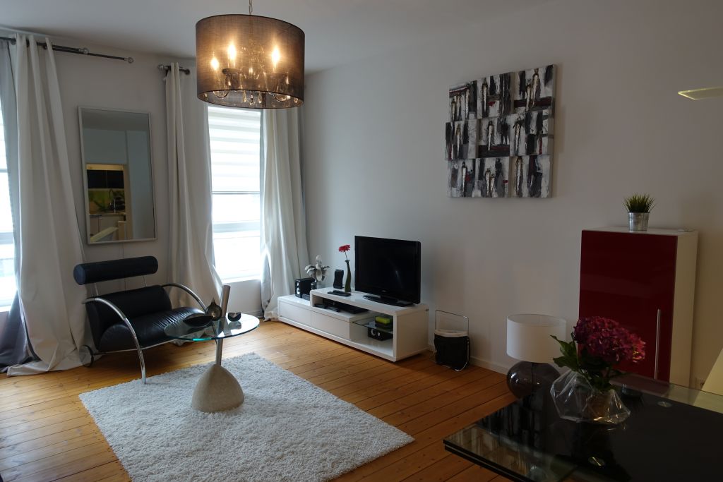 Rent 1 room apartment Düsseldorf | Entire place | Düsseldorf | exclusives Apartment, sehr ruhig gelegen im Szeneviertel Unterbilk-Hafen | Hominext