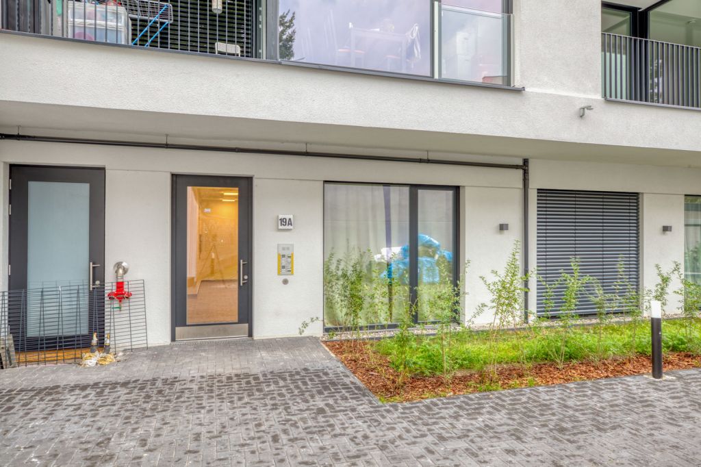 Miete 1 Zimmer Wohnung Berlin | Ganze Wohnung | Berlin | Großzügig geschnittenes Studio Apartment in ruhiger Lage mit eigenem Garten | Hominext