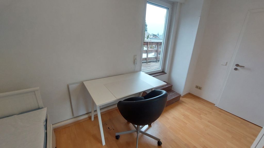 Miete 1 Zimmer Wohnung Hürth | Studio | Hürth | Helles Zimmer mit großem Balkon | Hominext