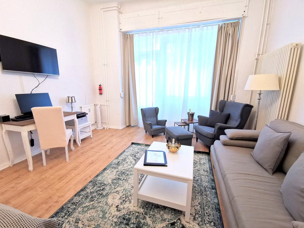 Miete 1 Zimmer Wohnung Berlin | Ganze Wohnung | Berlin | Apartment KVH Schloß Charlottenburg, Boxspringbetten, WLAN/ WiFi, WaMa, Trockner | Hominext