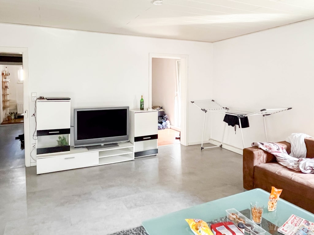 Rent 4 rooms apartment Plochingen | Entire place | Plochingen | Schicke Wohnung mit vier Schlafzimmern im Herzen von Plochingen | Hominext