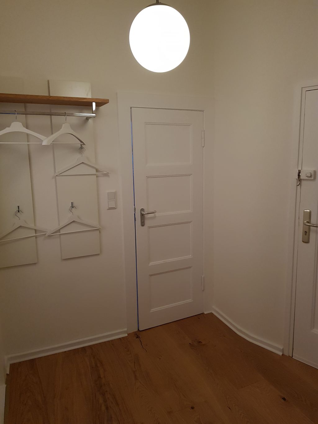 Rent 1 room apartment Berlin | Entire place | Berlin | Schöne und voll möblierte 2-Zimmer Wohnung in direkter Nähe zum Weissensee | Hominext