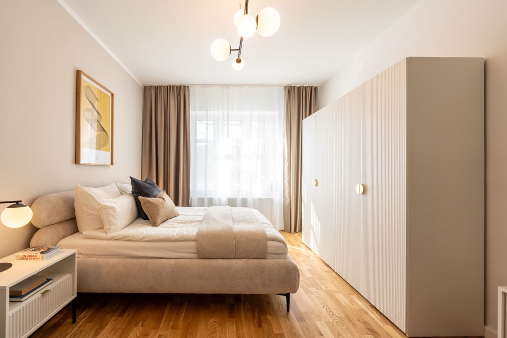 Miete 2 Zimmer Wohnung Berlin | Ganze Wohnung | Berlin | Renoviertes, zeitgenössisches 3-Zimmer-Apartment mit Balkon in Neukölln | Hominext